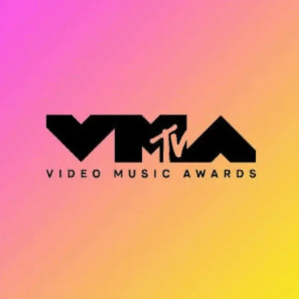 VMA Collab Market Upended as Odds Surge for Taylor, Shakira Teams